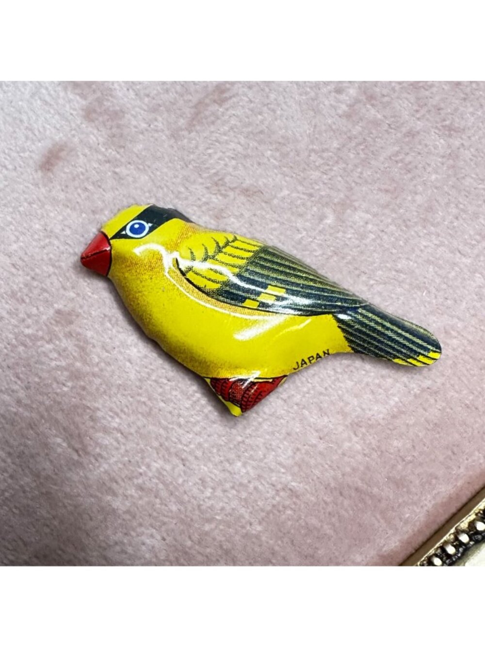 Vintage Yellow Tin Bird Brooch Made In Japan 1950s Retro Collectable - Picture 3 of 8